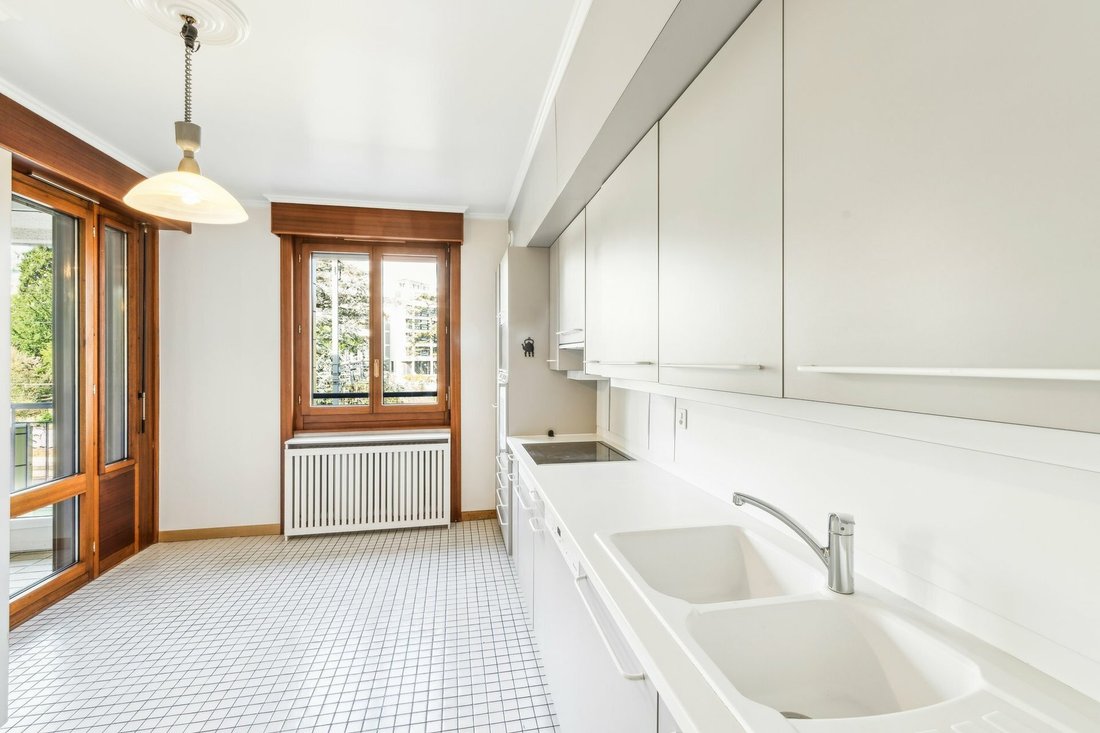 Exceptional Spacious Apartment With In Geneva, Genève, Switzerland