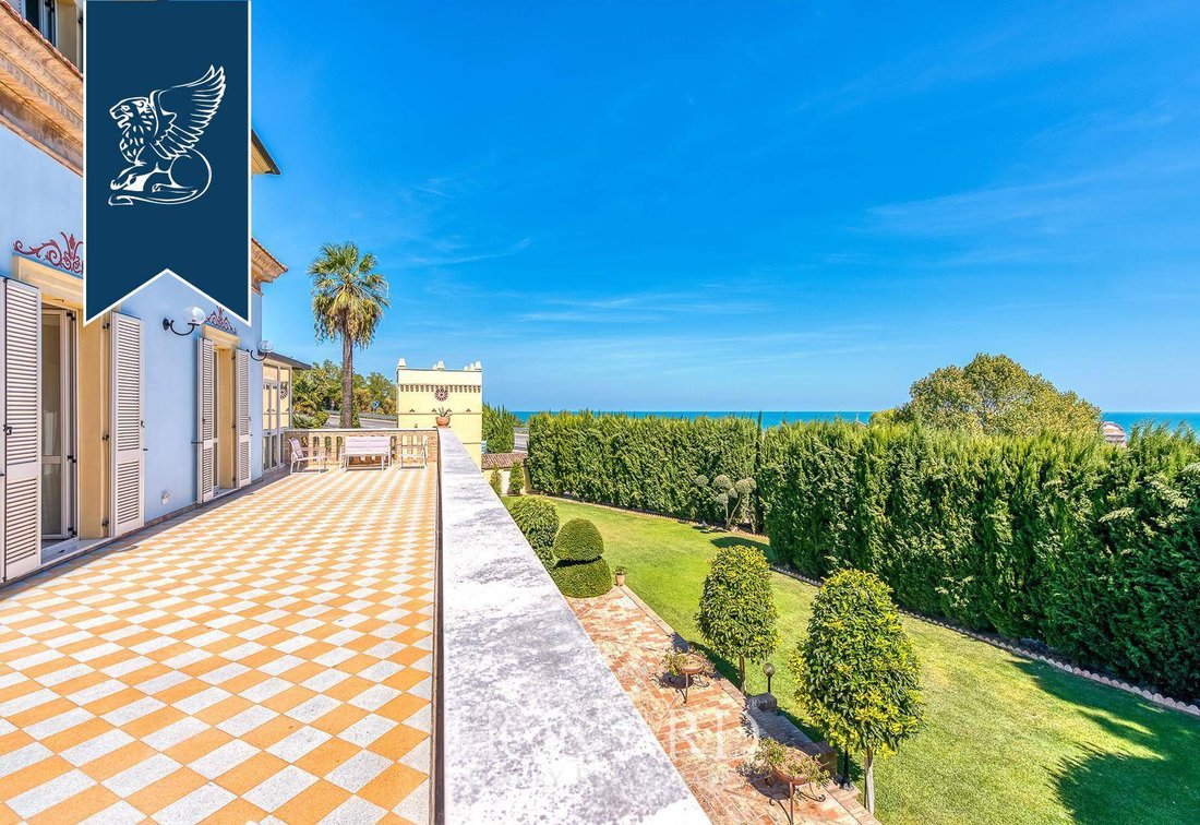 Villa in Silvi Marina, Silvi, Abruzzo 1 - 14210410