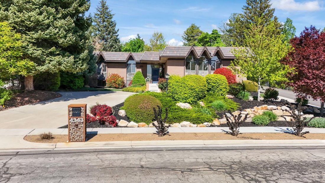 House in Holladay, Utah, United States 1 - 14209012