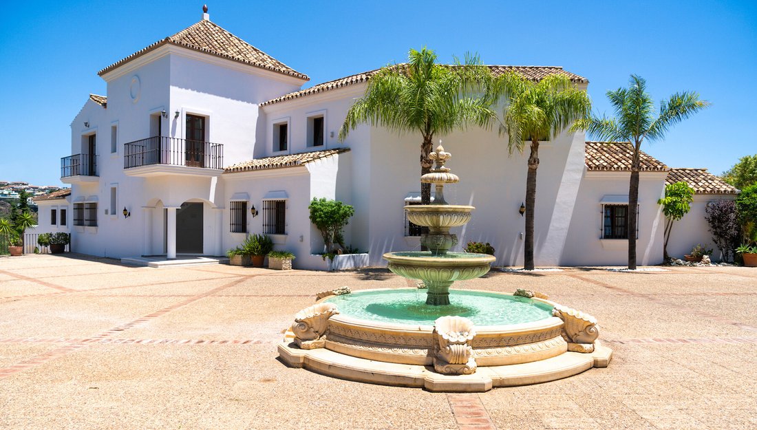 Grand Andalusian Mansion In Estepona, Andalusia, Spain For Sale (14208788)