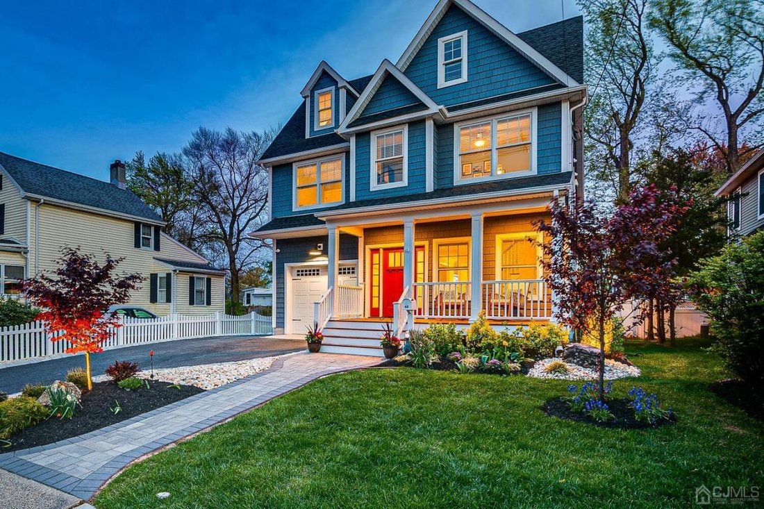 House in Metuchen, New Jersey, United States 1 - 14209021
