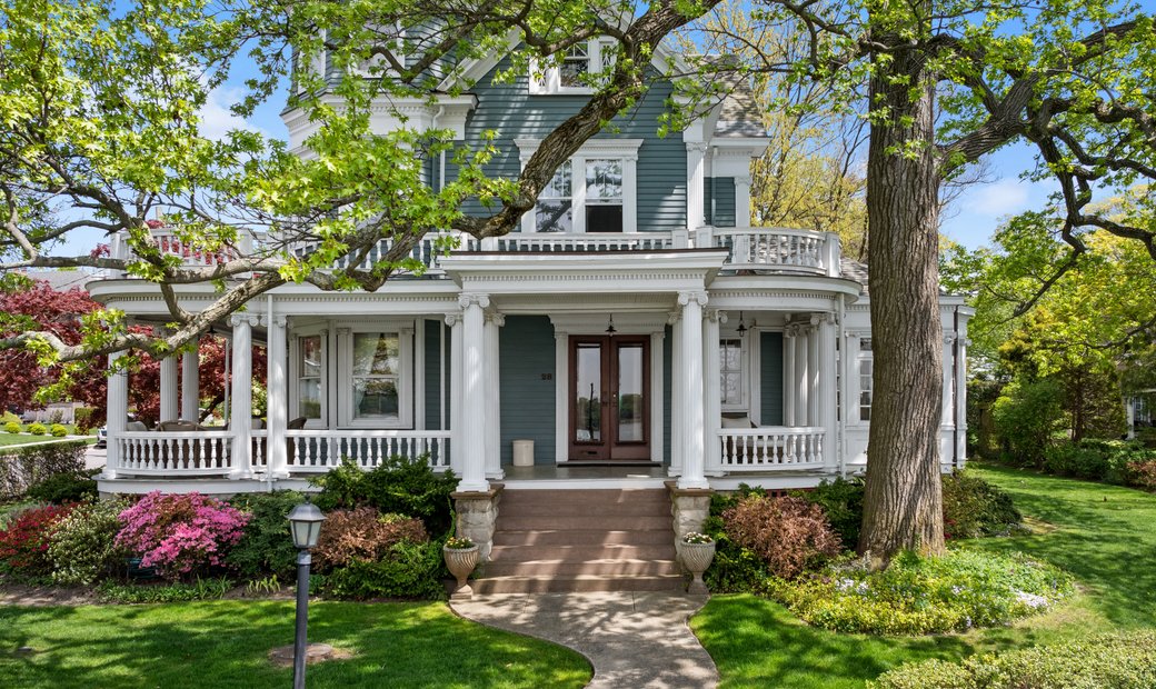 28 Shore Road, Douglaston, Ny, 11363 In New York, New York, United