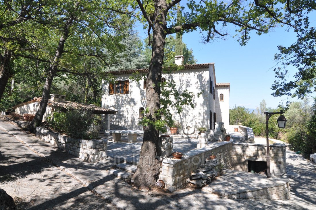 Villa in Saint-Jeannet, Provence-Alpes-Côte d'Azur, France 2 - 13420750