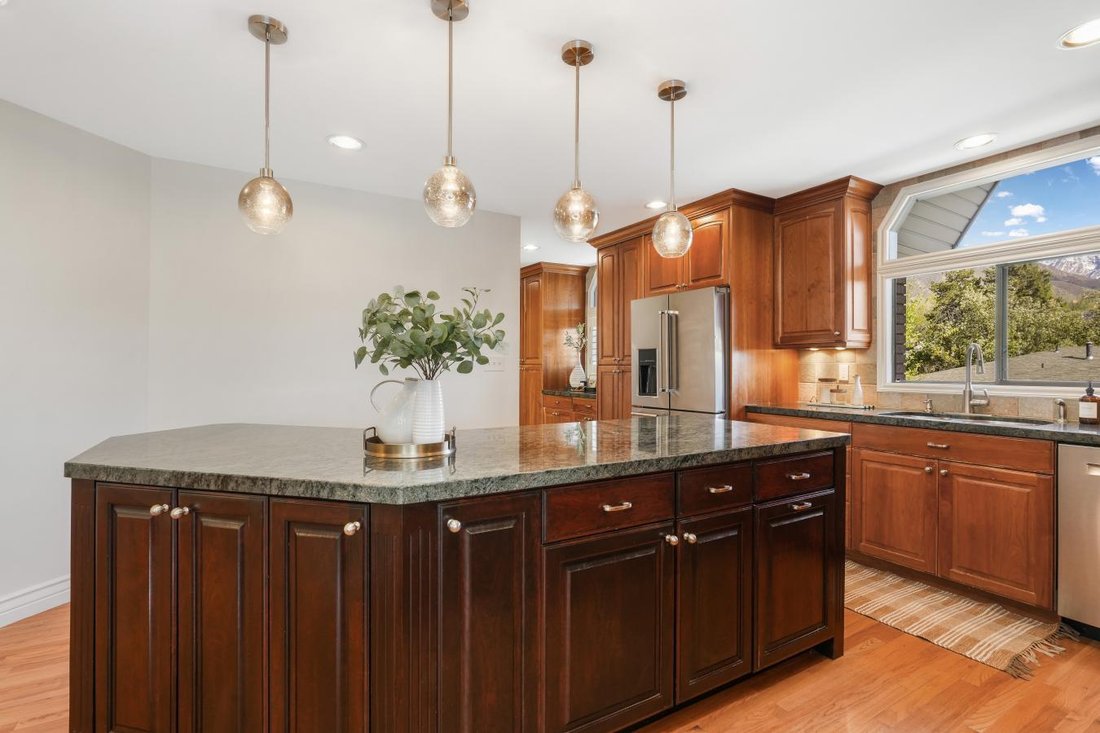 House in Holladay, Utah, United States 3 - 14209012