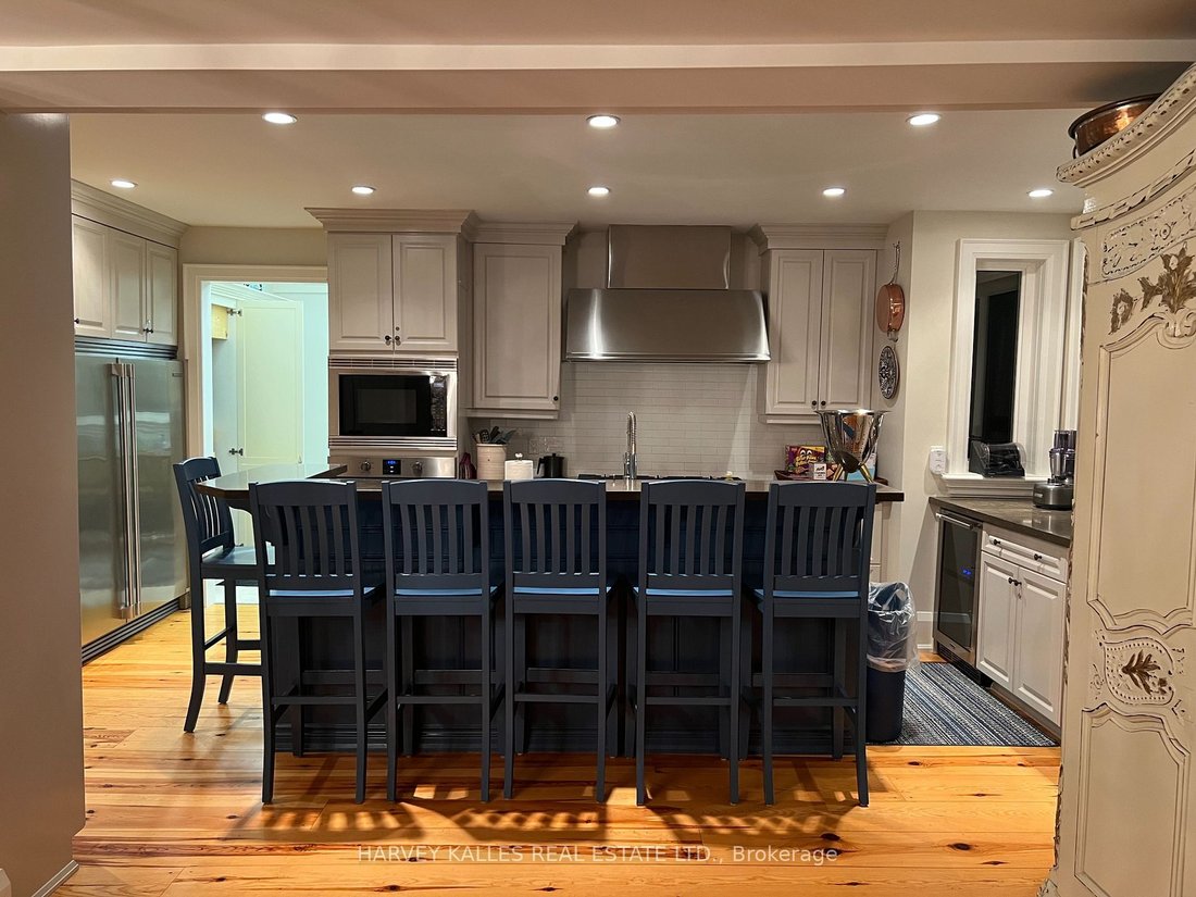 Cherished Waterfront Cottage In Ideal Location In Bracebridge, Ontario, Canada For Sale (14208811)