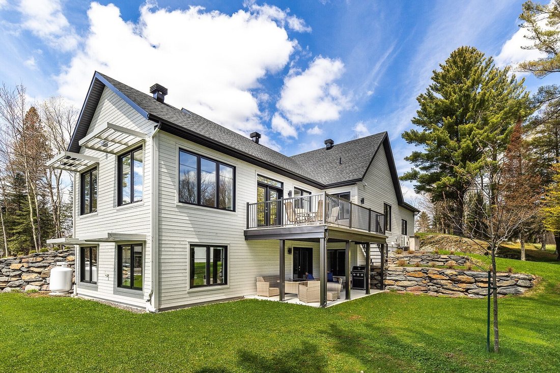 Lac Brome, Estrie In Lac Brome, Quebec, Canada For Sale (13861850)