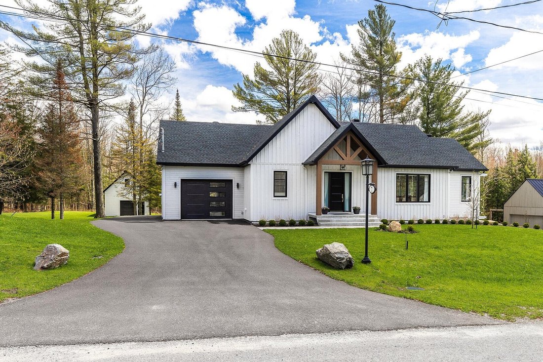 Lac Brome, Estrie In Lac Brome, Quebec, Canada For Sale (13861850)