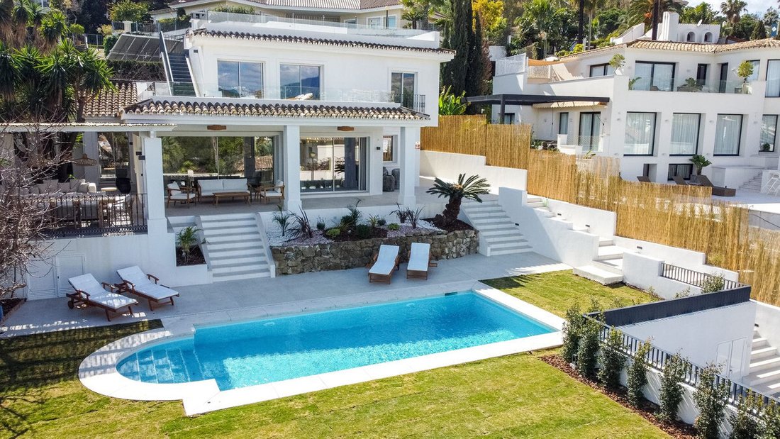 Villa in Marbella, Andalusia, Spain 1 - 14216040