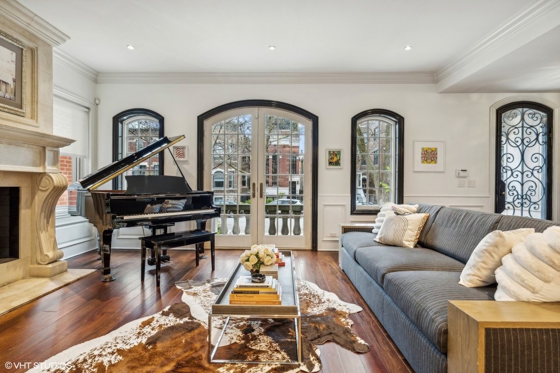 House in Chicago, Illinois, United States 5 - 14214493
