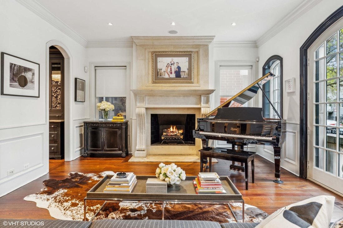 House in Chicago, Illinois, United States 4 - 14214493