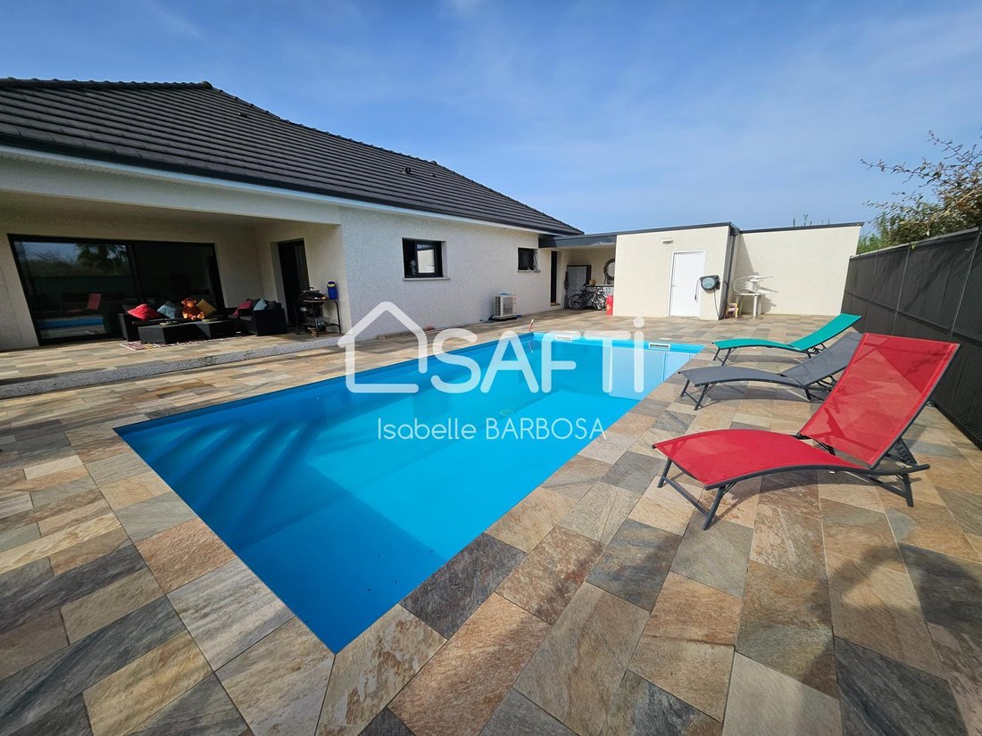 Pau Villa Avec Piscine In Idron, Nouvelle Aquitaine, France For Sale