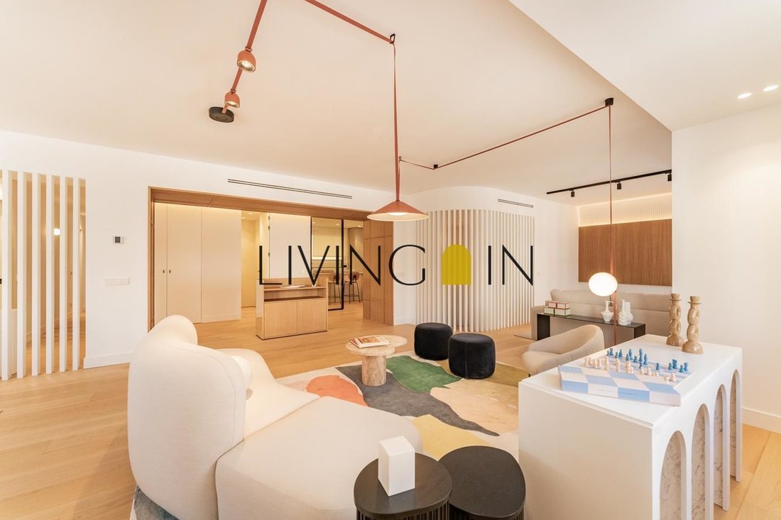 Apartment in Ciutat Vella, Barcelona, Spain 2 - 14098356