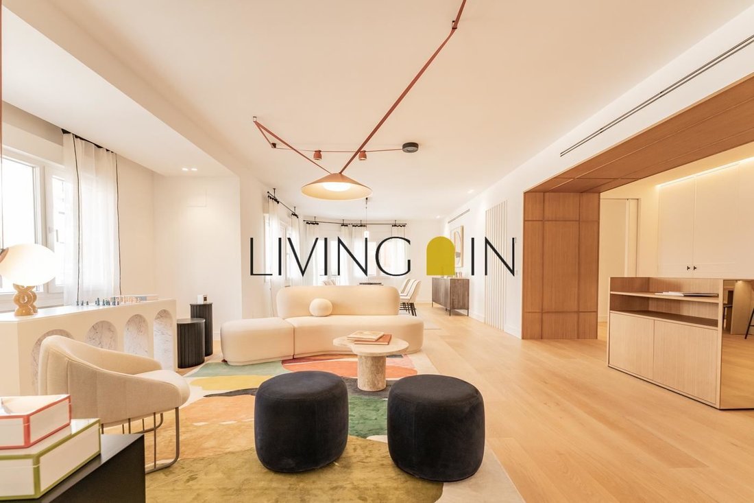 Apartment in Ciutat Vella, Barcelona, Spain 5 - 14098356