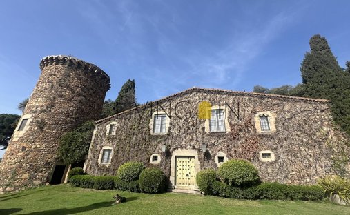 Country House in Pineda de Mar, Catalonia, Spain 1