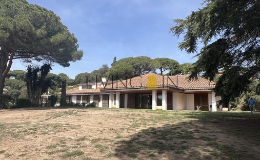 Villa en San Andrés de Llavaneras, Cataluña, España 1