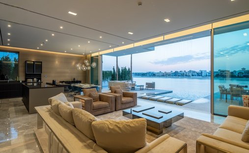 Villa in Dubai, Dubai, United Arab Emirates 1