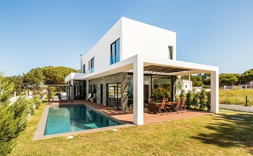 House in Sesimbra (Castelo), Setubal, Portugal 1