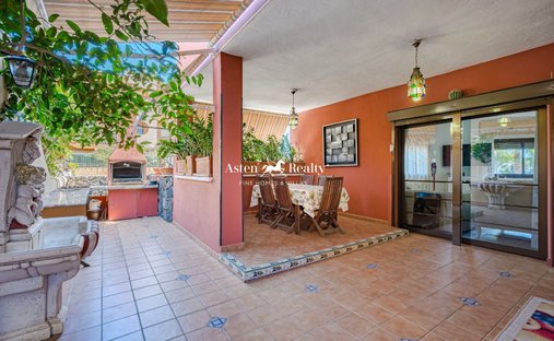 Haus in Adeje, Kanarische Inseln, Spanien 1