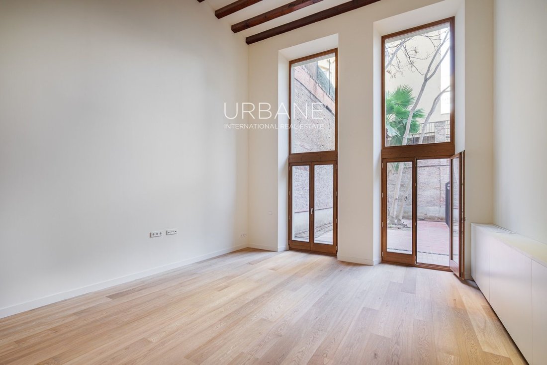 Appartamento a Eixample, Barcellona, Spagna 4 - 12370575