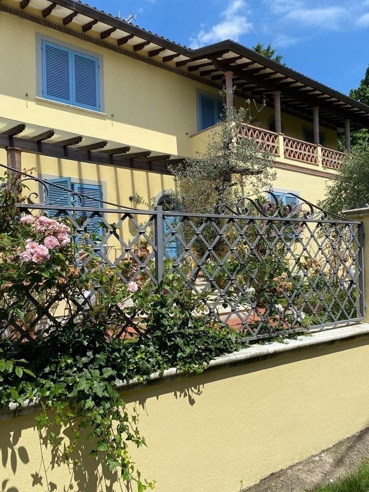 House in Pietrasanta, Tuscany, Italy 2 - 14223962