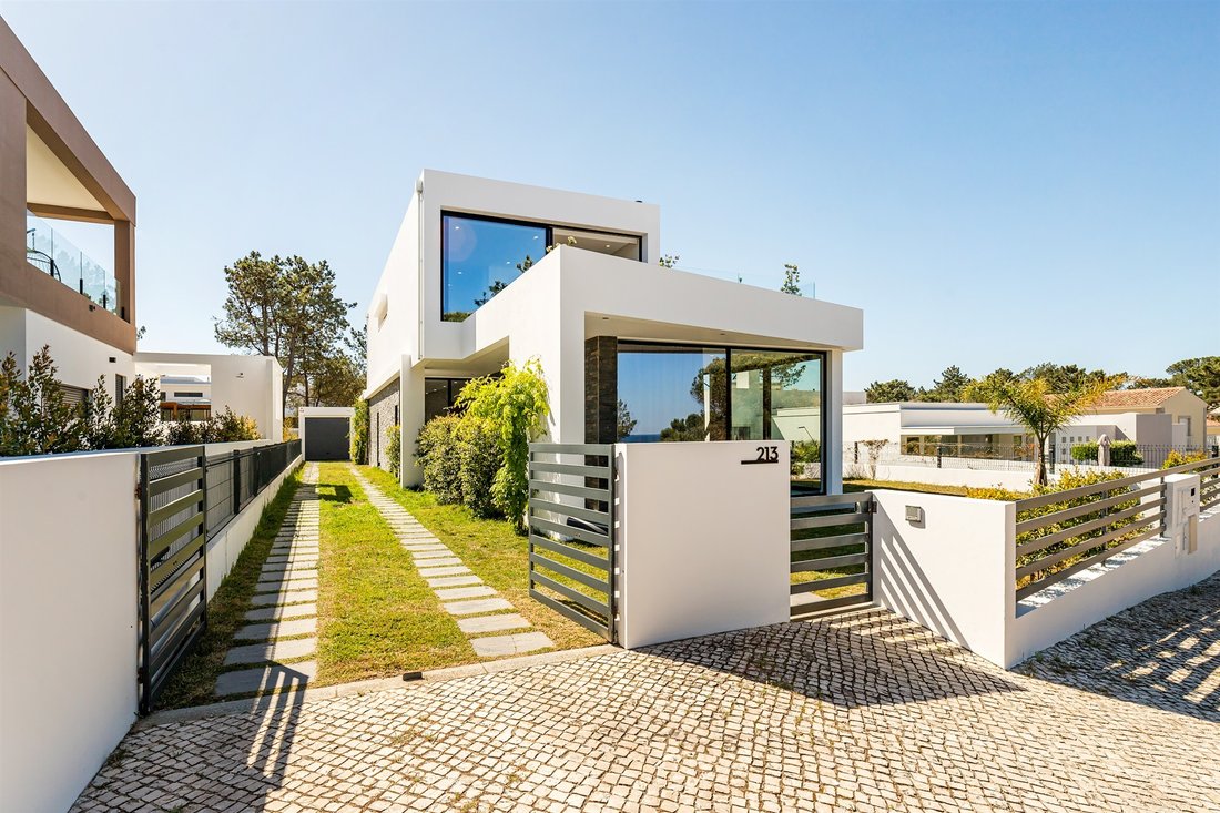 House in Sesimbra (Castelo), Setubal, Portugal 2 - 14226240