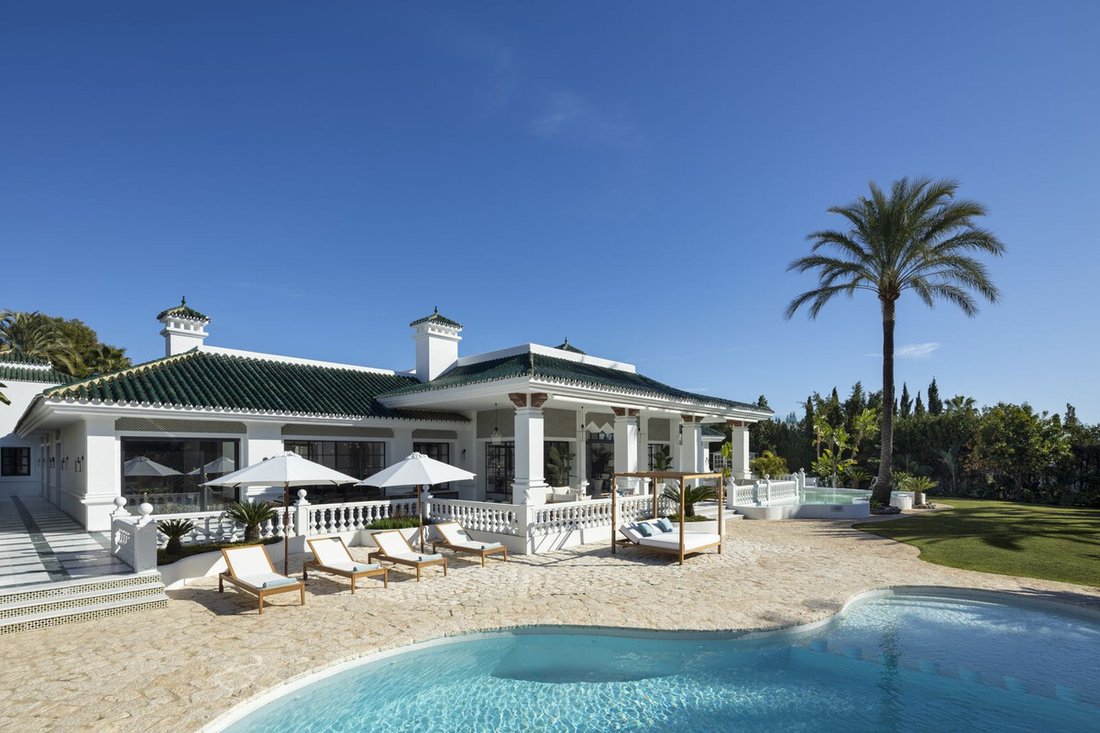 Villa in Puerto Banus, Marbella, Spain 2 - 14222647