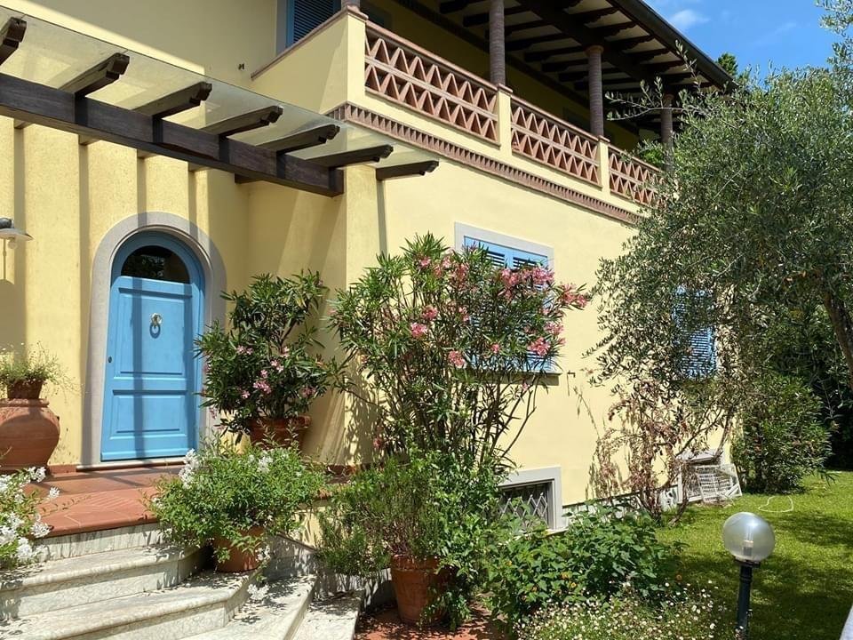 House in Pietrasanta, Tuscany, Italy 3 - 14223962
