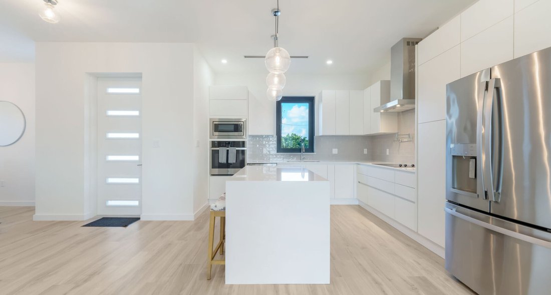 Apartment in Grand Harbour, George Town, Cayman Islands 3 - 14225956