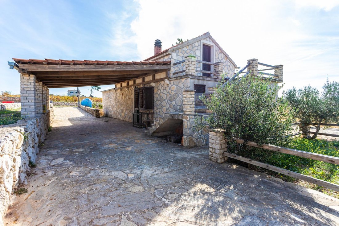 Villa in Selca kod Starog Grada, Split-Dalmatia County, Croatia 5 - 14225954