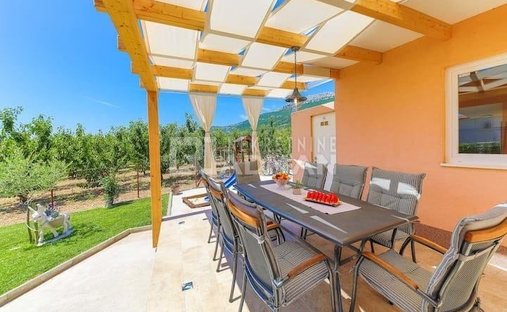 House in Kastel Luksic, Split-Dalmatia County, Croatia 1