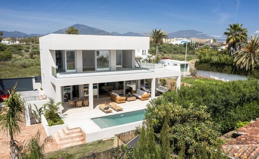 Villa in San Pedro de Alcantara, Andalusia, Spain 1