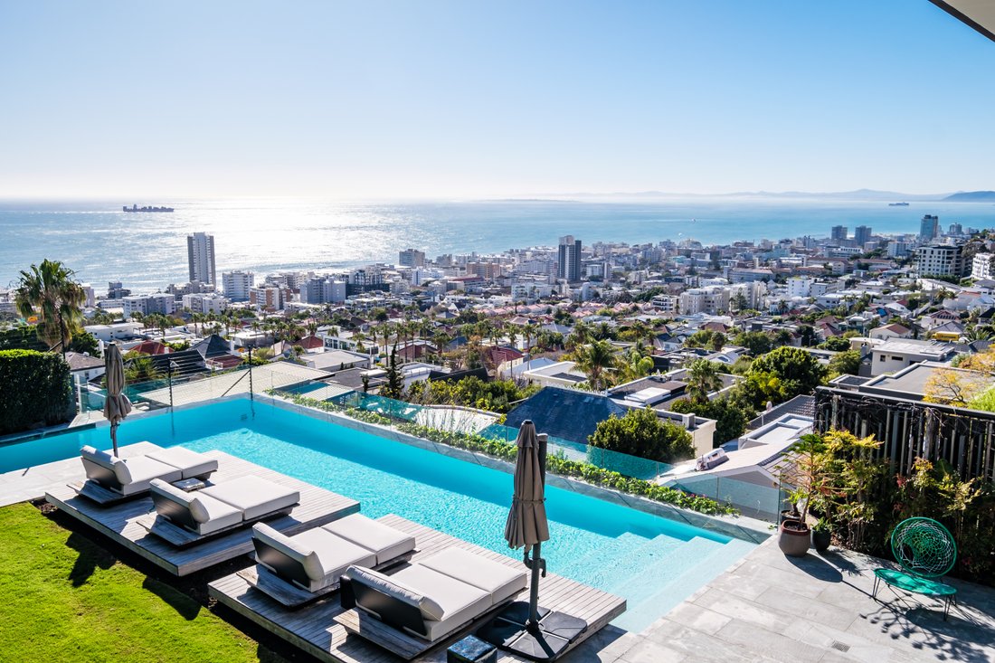 Country House in Fresnaye, Bakoven, Cape Town 1 - 14226295