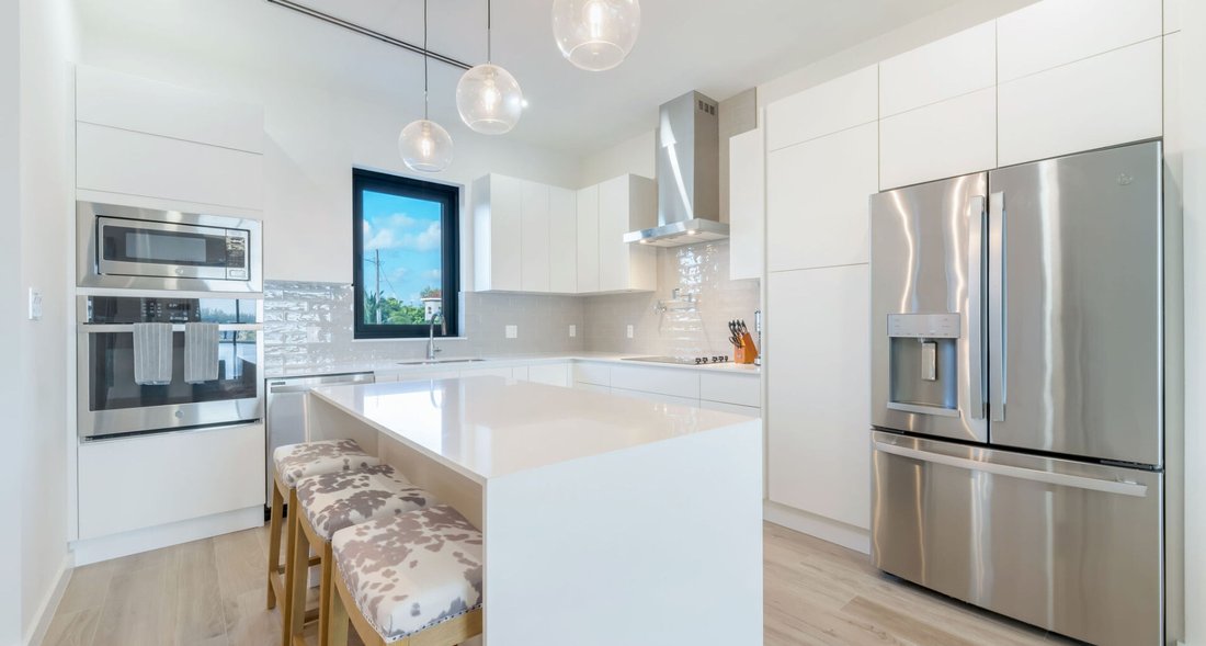 Apartment in Grand Harbour, George Town, Cayman Islands 2 - 14225956