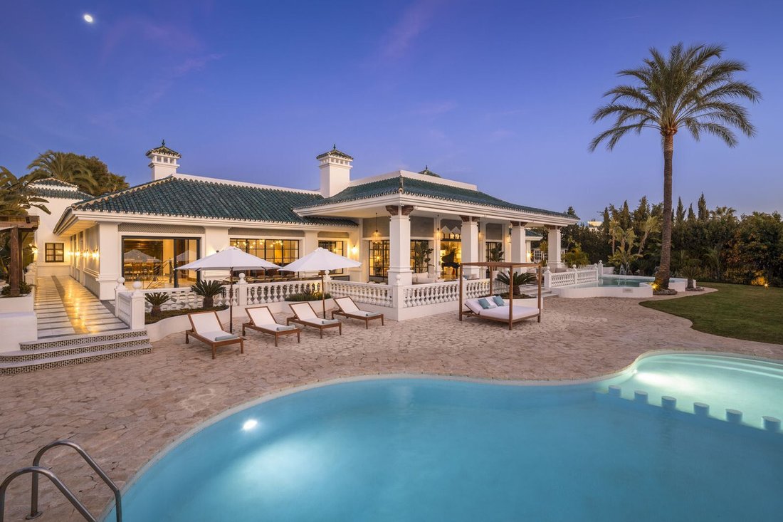 Villa in Puerto Banus, Marbella, Spain 1 - 14222647