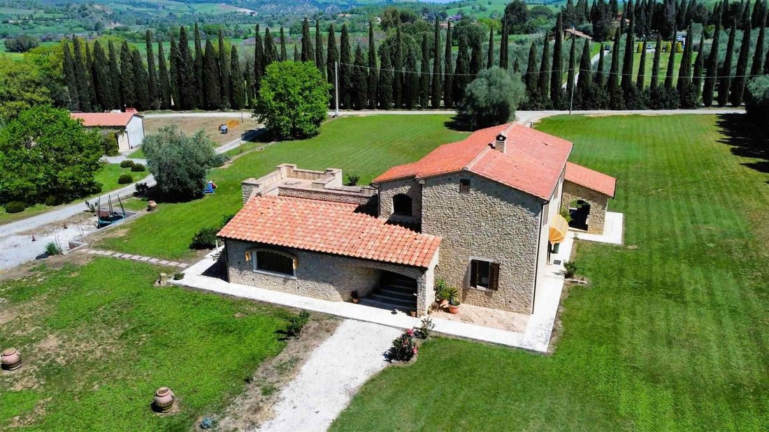 Italy 1 - 14222580