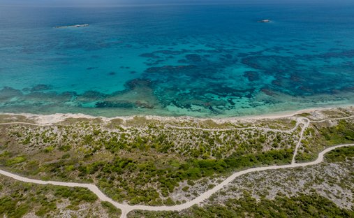 Terrain en Great Ambergris Cay, Caicos Islands, Îles Turks et Caïques 1