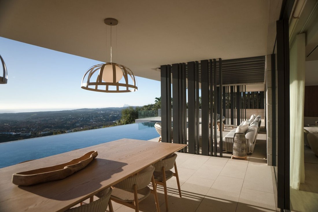 Villa in Sotogrande, San Roque, Andalusia 2 - 14223260