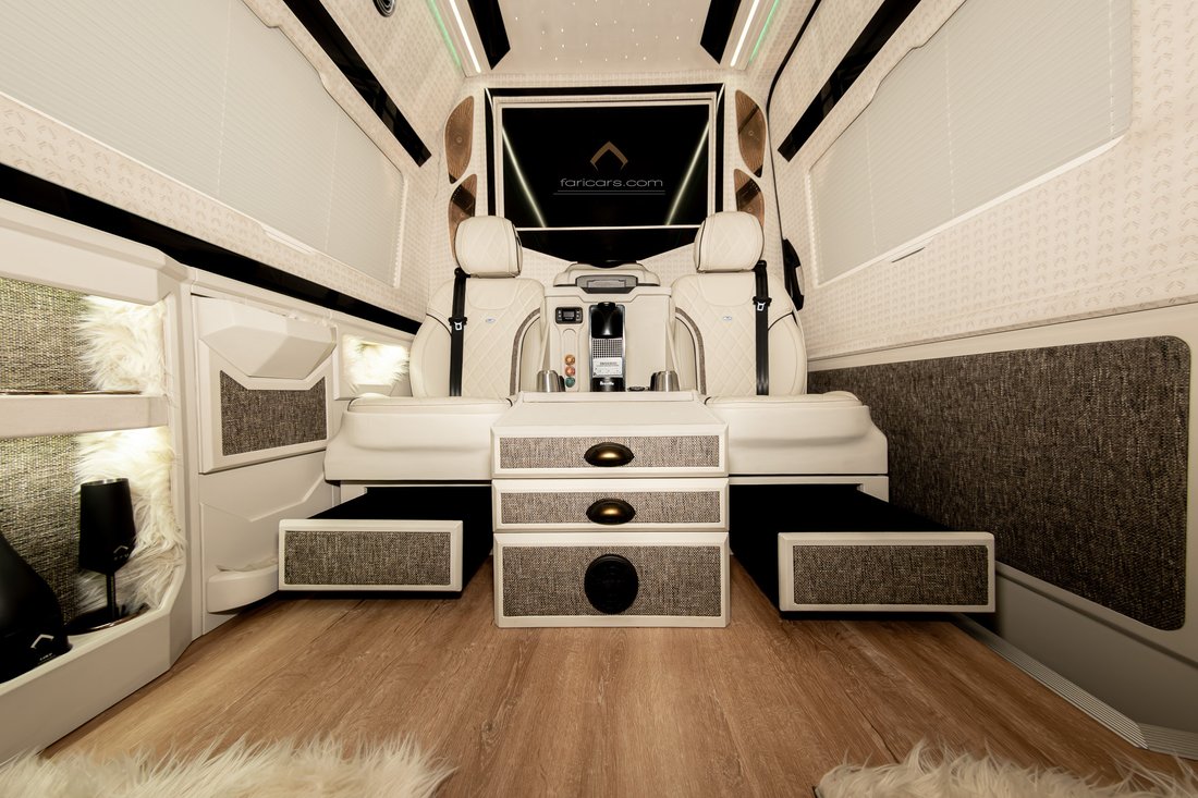 Limousine in Mount Laurel Township, New Jersey, United States 4 - 14227443