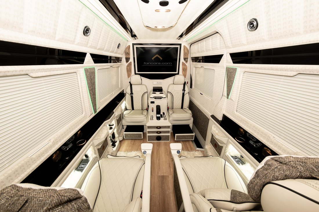 Limousine in Mount Laurel Township, New Jersey, United States 5 - 14227443