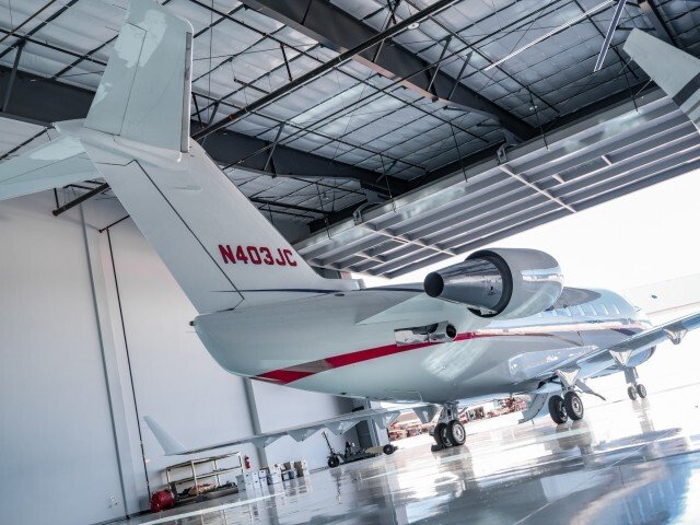BOMBARDIER CHALLENGER in Scottsdale 4 - 14192067