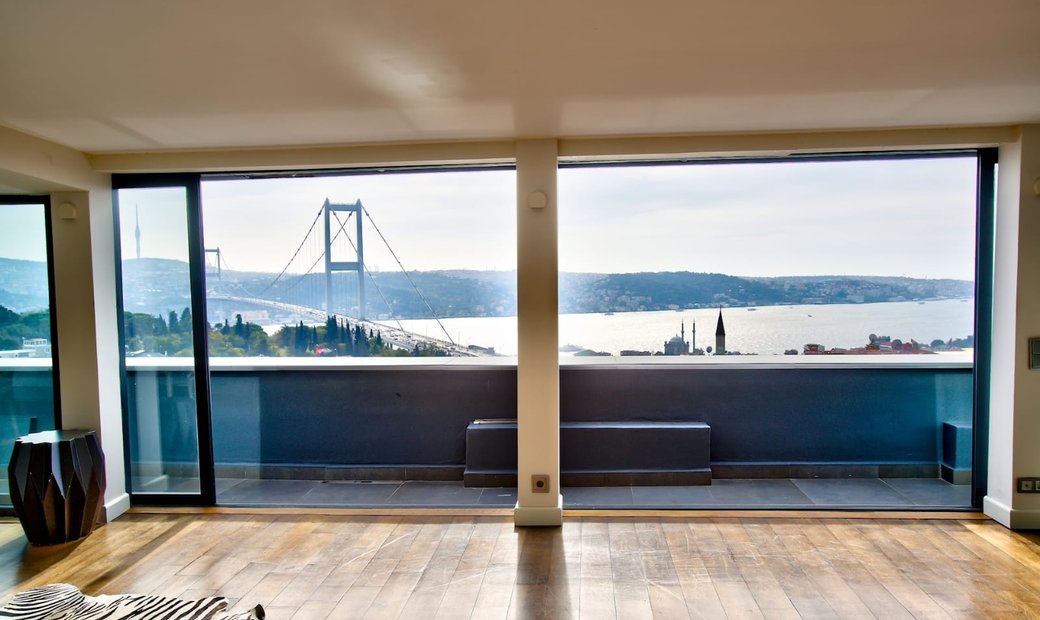 Ortakoy Apartment With Bosphorus Bridge Views In İstanbul, İstanbul