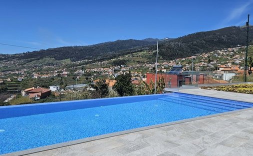 Villa in Arco da Calheta, Madeira, Portugal 1