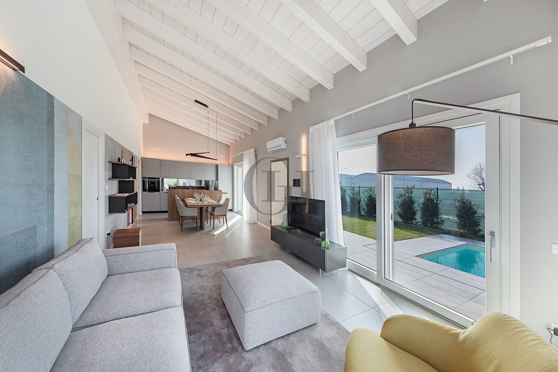 Villa in Ponti sul Mincio, Lombardy, Italy 5 - 11542266