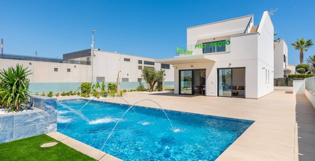Chalet in Orihuela, Valencian Community, Spain 1 - 14233764