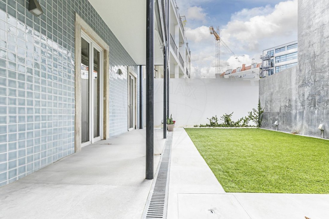 Apartment in Arroios, Lisbon, Portugal 1 - 14233689