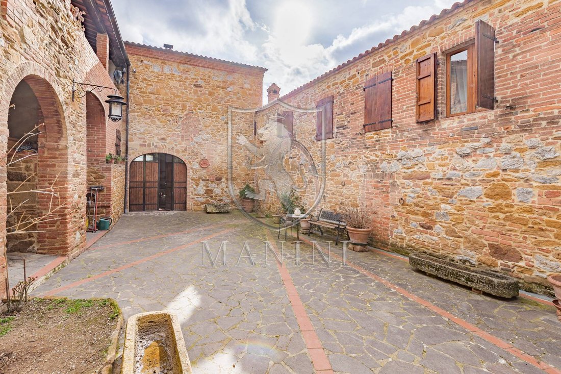 Country House in Trequanda, Tuscany, Italy 2 - 14230628