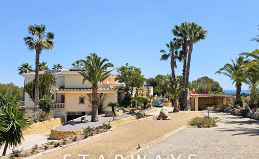 Chalet in l'Alfas del Pi, Valencian Community, Spain 1