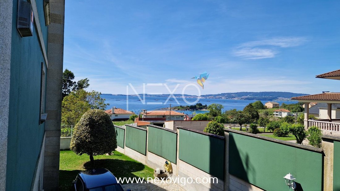 Villa in Ardan, Marin, Spain 2 - 14235013