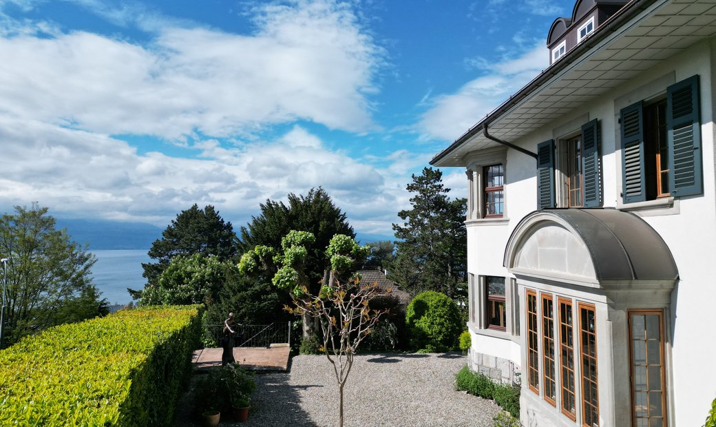 Charming Residence With Lake View And Swimming Pool In Pully, Vaud