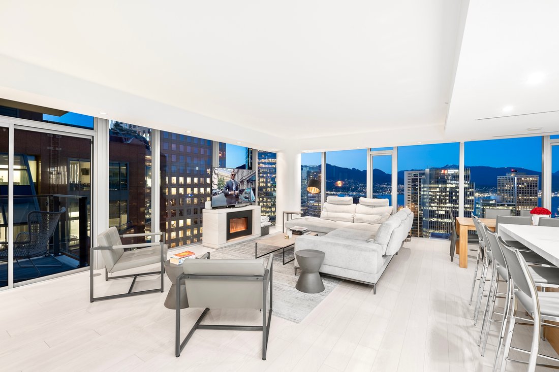 Apartment in Vancouver, British Columbia, Canada 1 - 14236683